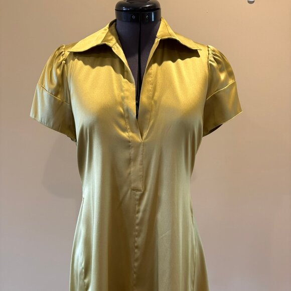BCBGMaxAzria Tops - Size XS BCBG Maxazria silk top